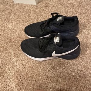 Nike Black Tennis Shoes!